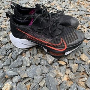 Size 9.5 - Nike Air Zoom Tempo Next Percent Flyknit Black Red Running shoes